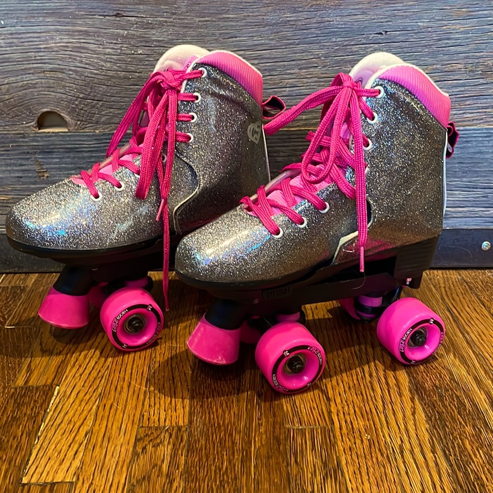 Big Kids roller skates adjustable sizing 3-7